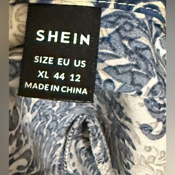 SHEIN LUNE Notched Neckline Lantern Sleeve Blue & Cream Patterned Dress Size XL - Picture 3 of 3